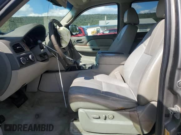 2007 Chevrolet Avalanche 3LT с VIN 3GNFK12397G266017, выставлен на аукционе Copart как лот 82345375 с пробегом Не указан миль и Списание • Salvage title. История ставок и продаж доступна на DreamBid. Изображение 7.
