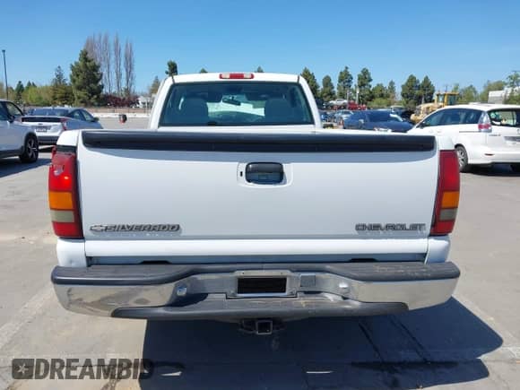 2000 Chevrolet Silverado 1500 with VIN 1GCEC14VXYE374932, listed as a IAAI auction lot 41981576 with Not provided miles and . Bid and sale history available at DreamBid. Image 17.