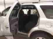 2011 Ford Escape XLT с VIN 1FMCU9DG1BKB59657, выставлен на аукционе IAAI как лот 43156057 с пробегом 153 962 миль миль и . История ставок и продаж доступна на DreamBid. Изображение 8.