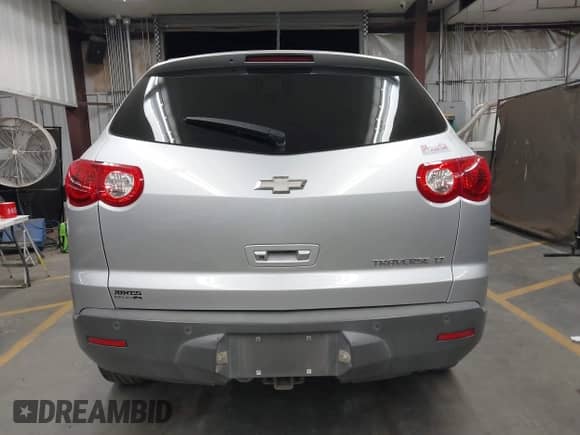 2012 Chevrolet Traverse 2LT with VIN 1GNKRJEDXCJ323302, listed as a IAAI auction lot 43100949 with 88,002 mi miles and . Bid and sale history available at DreamBid. Image 16.