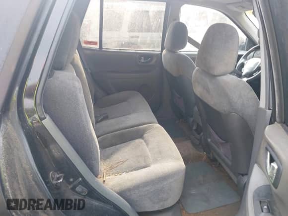2002 Hyundai Santa Fe GLS с VIN KM8SC13D72U335137, выставлен на аукционе IAAI как лот 42775150 с пробегом 118 282 миль миль и . История ставок и продаж доступна на DreamBid. Изображение 8.