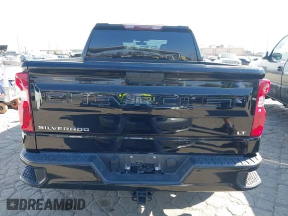 2020 Chevrolet Silverado 1500 LT with VIN 3GCPWCEK3LG340591, listed as a IAAI auction lot 43282649 with 92,978 mi miles and . Bid and sale history available at DreamBid. Image 17.