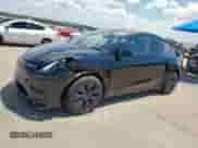 2024 Tesla Model Y Long Range with VIN 7SAYGAEE0RF159224, listed as a Copart auction lot 68552555 with 20,077 mi miles and Clean title. Bid and sale history available at DreamBid. Image 1.