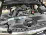 2003 Chevrolet Silverado 2500HD LT z VIN 1GCHK23163F208706, wystawiony jako Copart lot #69022345 z przebiegiem 263 898 mil mil oraz Czysty tytuł • Clean title. Historia ofert i sprzedaży dostępna na DreamBid. Obrazek 11.