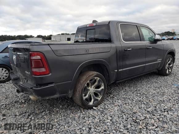 2019 Ram 1500 Limited z VIN 1C6SRFHT5KN809989, wystawiony jako Copart lot #82664575 z przebiegiem 96 686 mil mil oraz Czysty tytuł • Clean title. Historia ofert i sprzedaży dostępna na DreamBid. Obrazek 3.