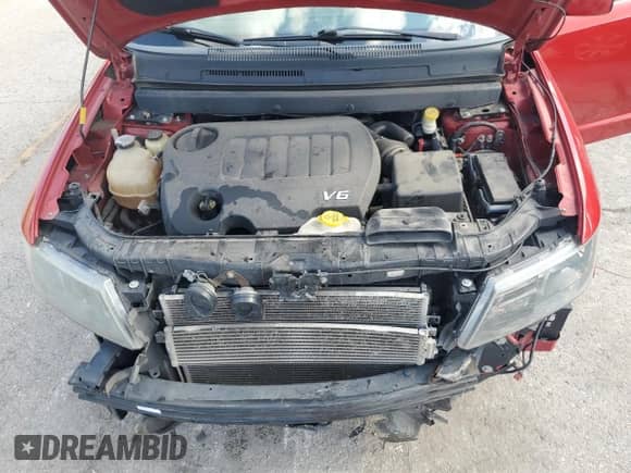 2017 Dodge Journey Crossroad Plus with VIN 3C4PDDGG0HT553338, listed as a Copart auction lot 84291425 with 175,753 mi miles and Salvage title. Bid and sale history available at DreamBid. Image 12.