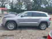 2018 Jeep Grand Cherokee Laredo z VIN 1C4RJEAG2JC172558, wystawiony jako IAAI lot #43256975 z przebiegiem 97 436 mil mil oraz . Historia ofert i sprzedaży dostępna na DreamBid. Obrazek 14.