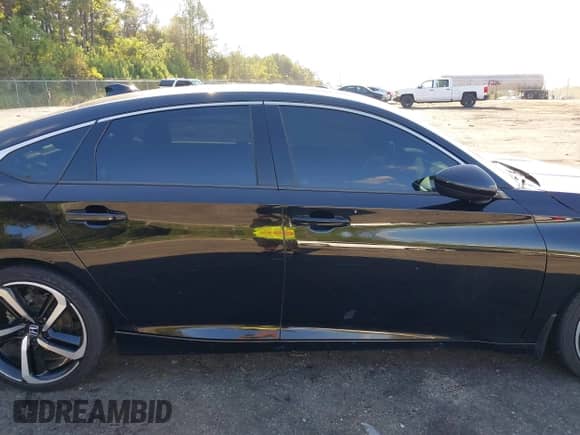2019 Honda Accord Sport with VIN 1HGCV2F3XKA003000, listed as a IAAI auction lot 43298504 with 127,440 mi miles and . Bid and sale history available at DreamBid. Image 14.