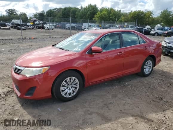 2014 Toyota Camry SE с VIN 4T1BF1FK0EU791731, выставлен на аукционе Copart как лот 70339015 с пробегом Не указан миль и Списание • Salvage title. История ставок и продаж доступна на DreamBid. Изображение 1.