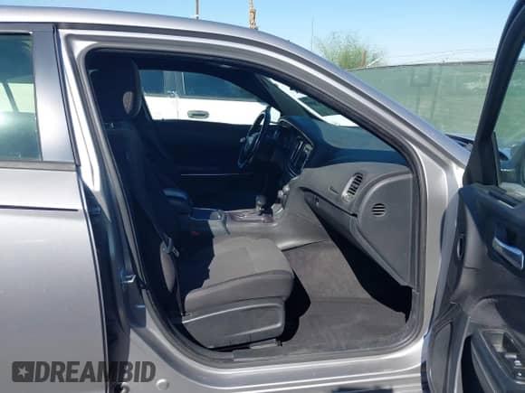 2015 Dodge Charger SE с VIN 2C3CDXBG6FH752721, выставлен на аукционе IAAI как лот 43243695 с пробегом 188 170 миль миль и . История ставок и продаж доступна на DreamBid. Изображение 5.