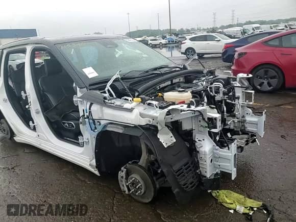 2022 Jeep Grand Cherokee Summit Reserve с VIN 1C4RJYE66N8715390, выставлен на аукционе Copart как лот 59547575 с пробегом Не указан миль и На запчасти • Non repairable. История ставок и продаж доступна на DreamBid. Изображение 14.