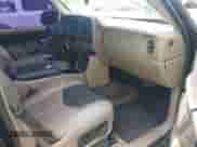 2002 Chevrolet Avalanche с VIN 3GNEK13T72G107144, выставлен на аукционе IAAI как лот 42367208 с пробегом 326 840 миль миль и . История ставок и продаж доступна на DreamBid. Изображение 5.