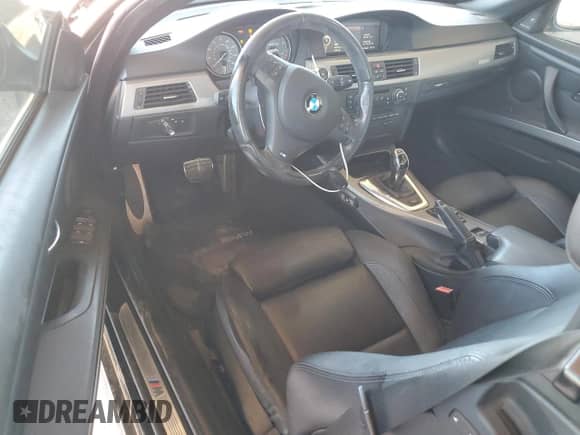 2011 BMW 3 Series 335is с VIN WBADX1C51BE570022, выставлен на аукционе Copart как лот 46740335 с пробегом 72 985 миль миль и Списание • Salvage title. История ставок и продаж доступна на DreamBid. Изображение 8.