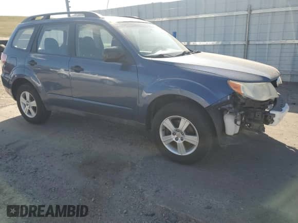 2011 Subaru Forester X z VIN JF2SHBBC0BG783532, wystawiony jako Copart lot #63352195 z przebiegiem 89 690 mil mil oraz Szkoda całkowita • Salvage title. Historia ofert i sprzedaży dostępna na DreamBid. Obrazek 4.