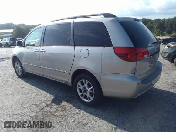 2004 Toyota Sienna XLE z VIN 5TDBA22C24S012372, wystawiony jako IAAI lot #37033120 z przebiegiem 249 792 mil mil oraz . Historia ofert i sprzedaży dostępna na DreamBid. Obrazek 3.