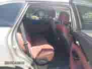 2017 Kia Sorento SX z VIN 5XYPKDA56HG242677, wystawiony jako IAAI lot #42244093 z przebiegiem 98 644 mil mil oraz . Historia ofert i sprzedaży dostępna na DreamBid. Obrazek 8.