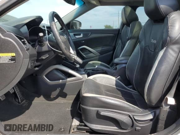 2013 Hyundai Veloster Turbo с VIN KMHTC6AE2DU101116, выставлен на аукционе Copart как лот 81190935 с пробегом 56 459 миль миль и Списание • Salvage title. История ставок и продаж доступна на DreamBid. Изображение 7.