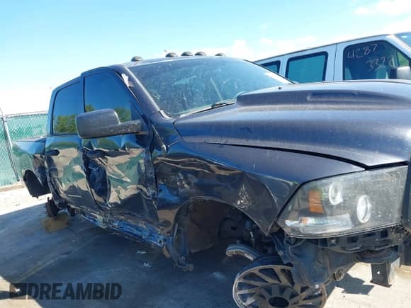 2017 Ram 1500 Express with VIN 1C6RR7KT8HS699382, listed as a IAAI auction lot 43123678 with 156,862 mi miles and . Bid and sale history available at DreamBid. Image 14.