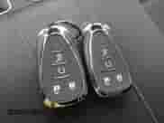 2022 Chevrolet Traverse LT Cloth z VIN 1GNERGKW7NJ170497, wystawiony jako IAAI lot #42765745 z przebiegiem 61 693 mil mil oraz . Historia ofert i sprzedaży dostępna na DreamBid. Obrazek 11.