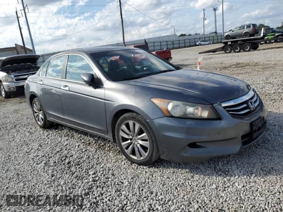 2012 Honda Accord EX с VIN 1HGCP3F77CA033561, выставлен на аукционе Copart как лот 82081225 с пробегом 174 717 миль миль и Списание • Salvage title. История ставок и продаж доступна на DreamBid. Изображение 4.