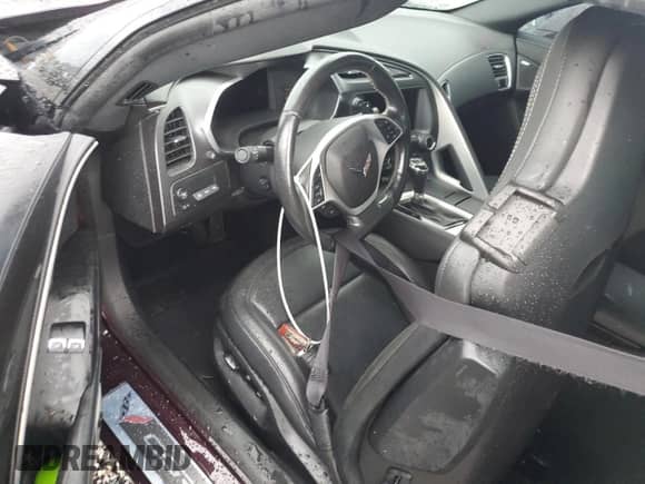 2017 Chevrolet Corvette 2LT с VIN 1G1YD2D78H5112367, выставлен на аукционе Copart как лот 73971084 с пробегом Не указан миль и Списание • Salvage title. История ставок и продаж доступна на DreamBid. Изображение 8.