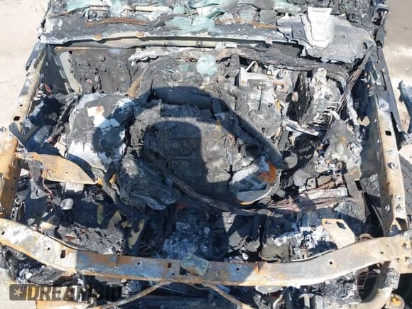 2021 Jeep Wrangler Unlimited Sahara z VIN 1C4JJXP60MW643293, wystawiony jako IAAI lot #42276393 z przebiegiem Nie podano mil oraz . Historia ofert i sprzedaży dostępna na DreamBid. Obrazek 10.