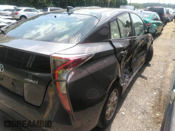 2016 Toyota Prius Four z VIN JTDKARFU5G3507943, wystawiony jako IAAI lot #42834133 z przebiegiem 59 026 mil mil oraz . Historia ofert i sprzedaży dostępna na DreamBid. Obrazek 13.