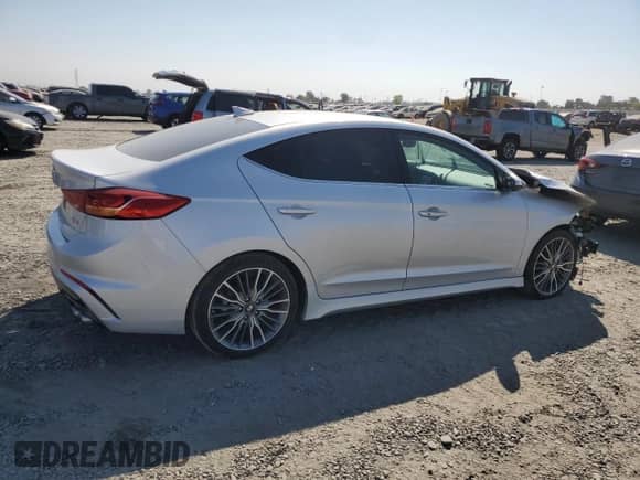 2017 Hyundai Elantra Sport с VIN KMHD04LB1HU359900, выставлен на аукционе Copart как лот 80021435 с пробегом 94 083 миль миль и Списание • Salvage title. История ставок и продаж доступна на DreamBid. Изображение 3.
