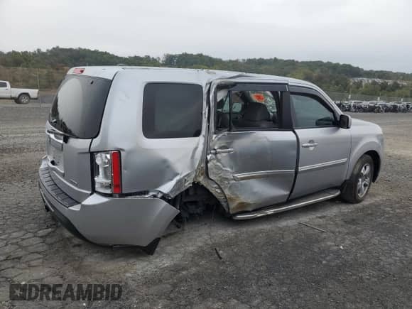2015 Honda Pilot EX-L with VIN 5FNYF4H76FB019639, listed as a Copart auction lot 81185055 with 189,890 mi miles and Salvage title. Bid and sale history available at DreamBid. Image 3.