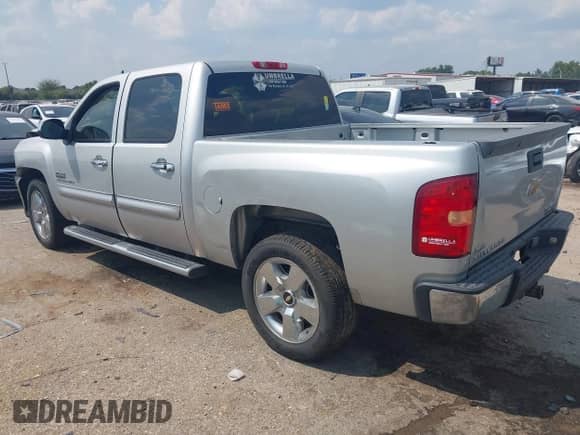 2011 Chevrolet Silverado 1500 LT с VIN 3GCPCSE01BG125517, выставлен на аукционе IAAI как лот 43245098 с пробегом 314 152 миль миль и . История ставок и продаж доступна на DreamBid. Изображение 3.