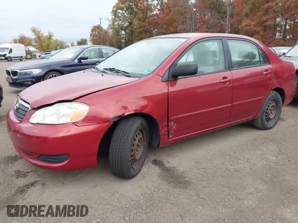 2008 Toyota Corolla CE z VIN 2T1BR32E38C875910, wystawiony jako IAAI lot #43566941 z przebiegiem 215 306 mil mil oraz . Historia ofert i sprzedaży dostępna na DreamBid. Obrazek 2.