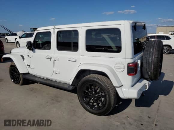 2021 Jeep Wrangler Unlimited Sahara High Altitude with VIN 1C4HJXEGXMW597689, listed as a Copart auction lot 72390024 with 33,200 mi miles and Salvage title. Bid and sale history available at DreamBid. Image 2.