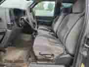 2006 GMC Sierra 1500 SLE2 z VIN 1GTEK19Z76Z130711, wystawiony jako Copart lot #82642185 z przebiegiem Nie podano mil oraz Czysty tytuł • Clean title. Historia ofert i sprzedaży dostępna na DreamBid. Obrazek 7.