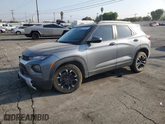 2022 Chevrolet TrailBlazer LT z VIN KL79MPSL1NB060292, wystawiony jako Copart lot #68784225 z przebiegiem 123 428 mil mil oraz Szkoda całkowita • Salvage title. Historia ofert i sprzedaży dostępna na DreamBid. Obrazek 1.