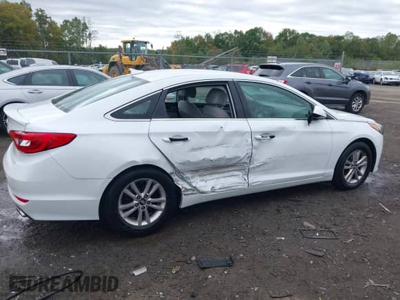 2017 Hyundai Sonata 2.4L with VIN 5NPE24AF4HH541304, listed as a IAAI auction lot 43440213 with 100,754 mi miles and . Bid and sale history available at DreamBid. Image 6.