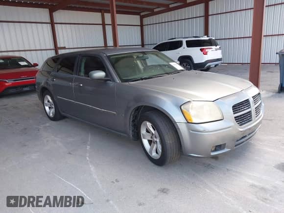 2007 Dodge Magnum with VIN 2D4FV47V87H776356, listed as a IAAI auction lot 41965436 with 285,585 mi miles and . Bid and sale history available at DreamBid. Image 1.