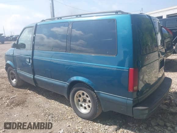 2000 Chevrolet Astro с VIN 1GNDM19W6YB120816, выставлен на аукционе IAAI как лот 42506029 с пробегом 370 919 миль миль и . История ставок и продаж доступна на DreamBid. Изображение 3.