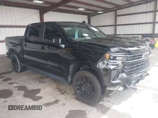 2022 Chevrolet Silverado 1500 LT Trail Boss with VIN 3GCUDFED3NG635429, listed as a IAAI auction lot 42474292 with 61,627 mi miles and . Bid and sale history available at DreamBid. Image 1.