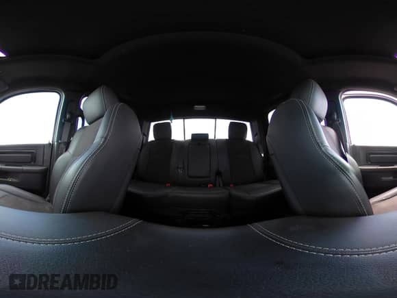 2017 Ram 1500 Rebel z VIN 1C6RR7YT8HS619828, wystawiony jako IAAI lot #42873979 z przebiegiem 136 471 mil mil oraz . Historia ofert i sprzedaży dostępna na DreamBid. Obrazek 19.