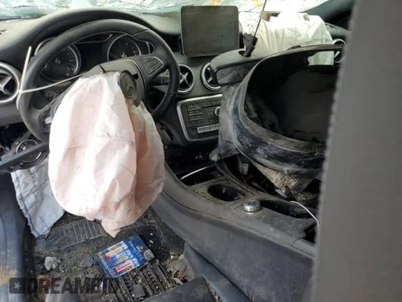 2017 Mercedes-Benz CLA 250 с VIN WDDSJ4EB2HN444718, выставлен на аукционе Copart как лот 50986955 с пробегом Не указан миль и Списание • Salvage title. История ставок и продаж доступна на DreamBid. Изображение 8.