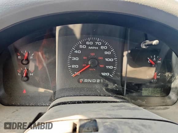 2006 Ford F-150 STX with VIN 1FTRX12WX6KC39448, listed as a Copart auction lot 84005345 with 166,385 mi miles and Clean title. Bid and sale history available at DreamBid. Image 9.