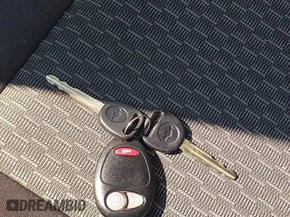 2011 Chevrolet Colorado 1LT z VIN 1GCHTCFEXB8131732, wystawiony jako IAAI lot #42595193 z przebiegiem 129 689 mil mil oraz . Historia ofert i sprzedaży dostępna na DreamBid. Obrazek 11.