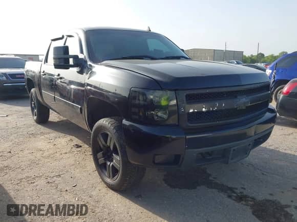 2008 Chevrolet Silverado 1500 1LT with VIN 3GCEC13J18G222254, listed as a IAAI auction lot 42597290 with 278,701 mi miles and . Bid and sale history available at DreamBid. Image 1.