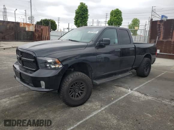 2017 Ram 1500 Express z VIN 1C6RR6FG7HS860991, wystawiony jako Copart lot #54261035 z przebiegiem 68 271 mil mil oraz Szkoda całkowita • Salvage title. Historia ofert i sprzedaży dostępna na DreamBid. Obrazek 1.