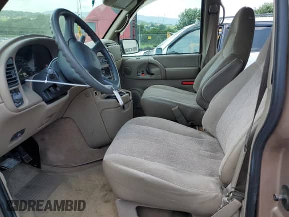 2002 Chevrolet Astro с VIN 1GNDM19X22B113295, выставлен на аукционе Copart как лот 66072505 с пробегом 116 089 миль миль и Списание • Salvage title. История ставок и продаж доступна на DreamBid. Изображение 7.