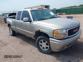 2002 GMC Sierra 1500 Denali z VIN 2GTFK69U621313333, wystawiony jako IAAI lot #42865188 z przebiegiem 200 820 mil mil oraz . Historia ofert i sprzedaży dostępna na DreamBid. Obrazek 1.