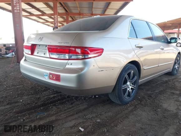 2004 Honda Accord EX with VIN 1HGCM66544A020406, listed as a IAAI auction lot 43234440 with 236,207 mi miles and . Bid and sale history available at DreamBid. Image 15.