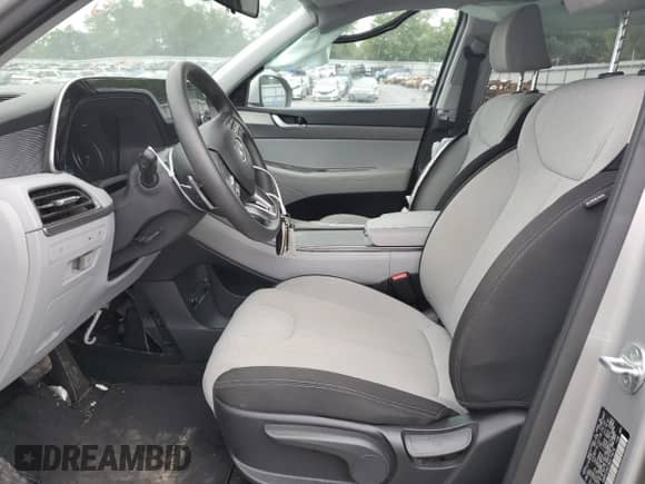 2021 Hyundai Palisade SE z VIN KM8R1DHE2MU274676, wystawiony jako Copart lot #65011353 z przebiegiem 32 683 mil mil oraz . Historia ofert i sprzedaży dostępna na DreamBid. Obrazek 7.