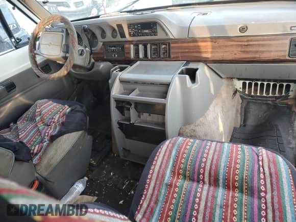 1995 Dodge Cargo z VIN 2B7HB21Y6SK555744, wystawiony jako Copart lot #88470965 z przebiegiem 240 269 mil mil oraz Szkoda całkowita • Salvage title. Historia ofert i sprzedaży dostępna na DreamBid. Obrazek 8.