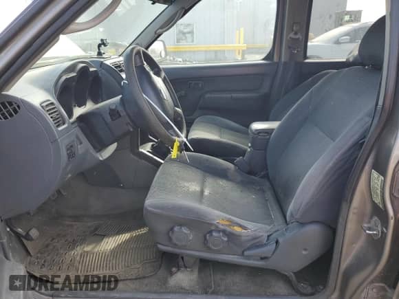 2004 Nissan Frontier XE z VIN 1N6ED27T74C468122, wystawiony jako Copart lot #47897775 z przebiegiem 307 923 mil mil oraz Czysty tytuł • Clean title. Historia ofert i sprzedaży dostępna na DreamBid. Obrazek 7.